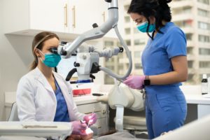 cosmetic dentist